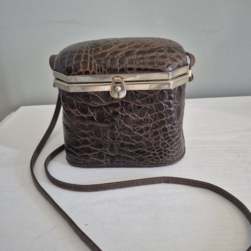 Elegant Brown Vintage Snakeskin Leather Crossbody Bag